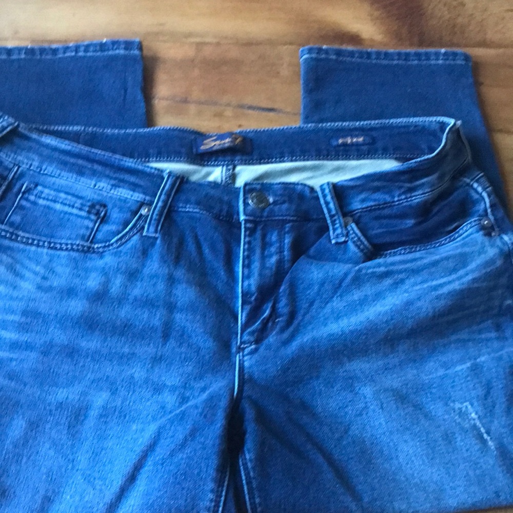 Seven7 boyfriend cut